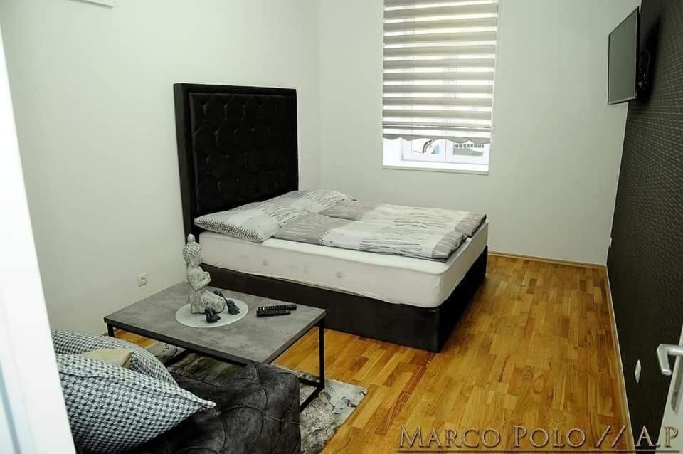 Markopolo * Wien